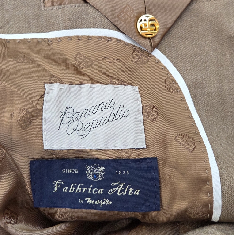 Banana Republic Classic Brown Blazer - Picture 12 of 12